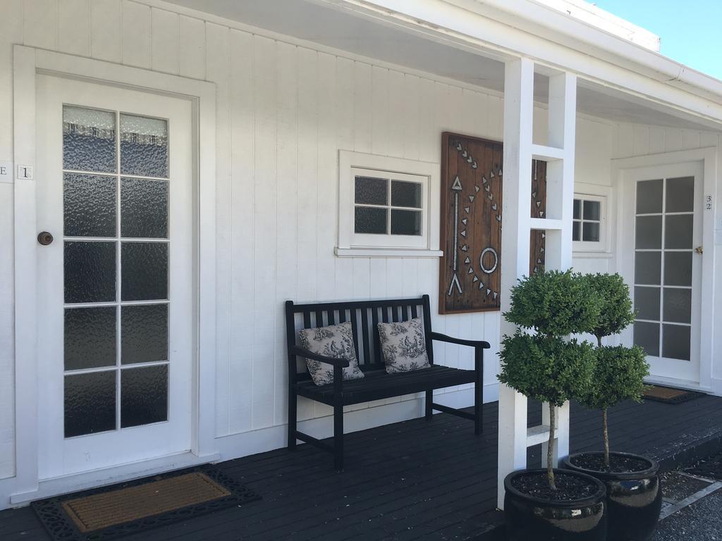 Aylstone Martinborough Hotel Exterior photo