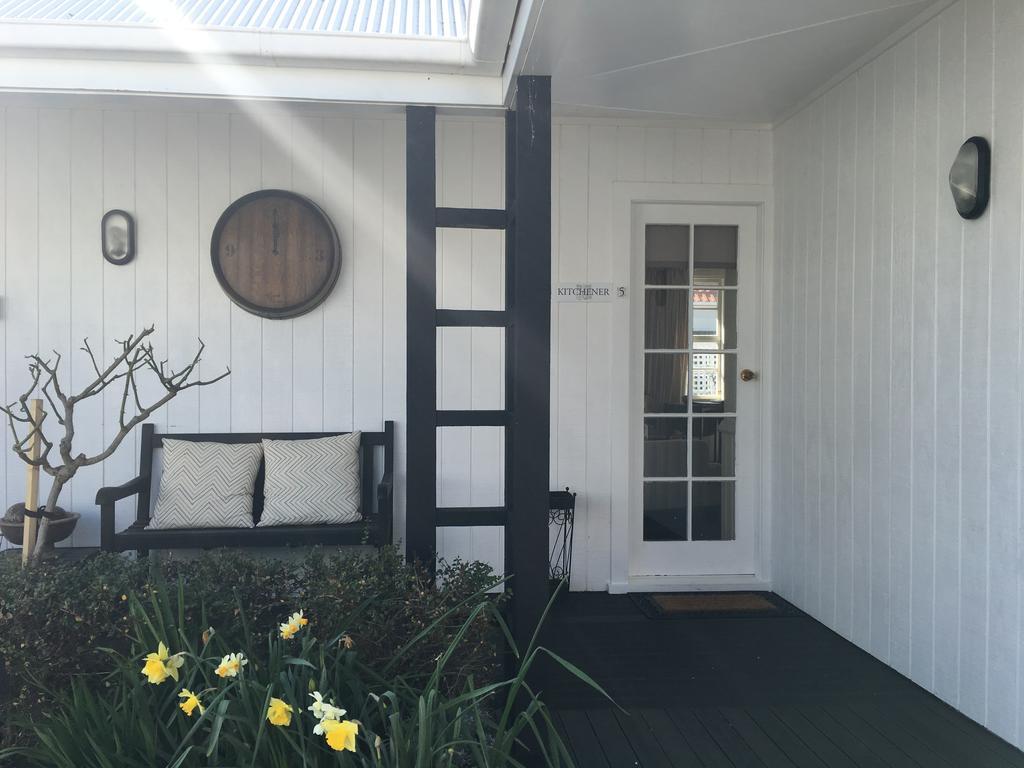 Aylstone Martinborough Hotel Exterior photo
