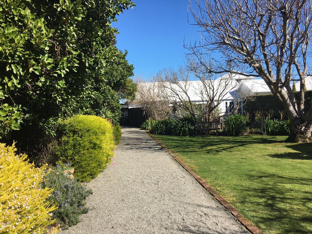 Aylstone Martinborough Hotel Exterior photo