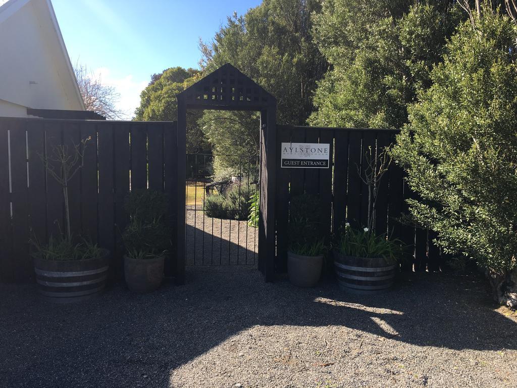 Aylstone Martinborough Hotel Exterior photo