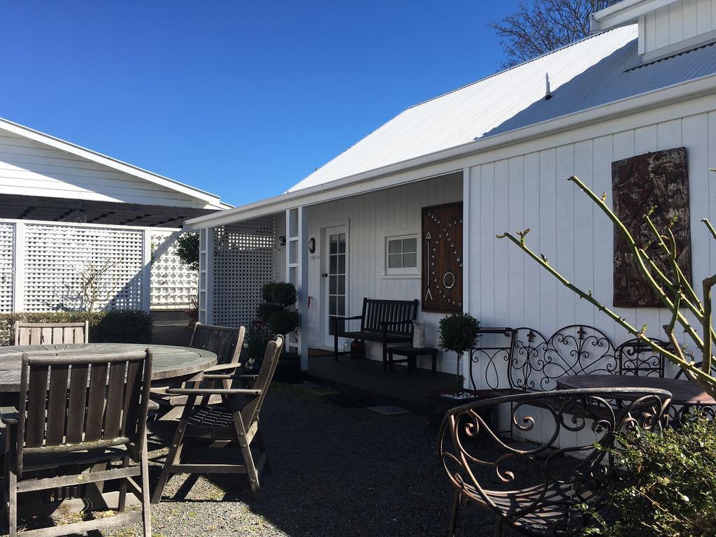 Aylstone Martinborough Hotel Exterior photo